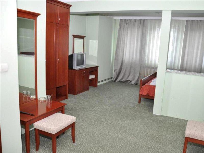 Hotel Atlas 新帕扎尔 外观 照片