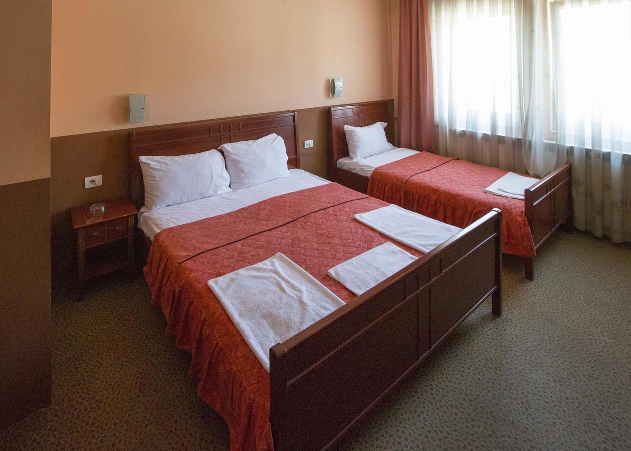 Hotel Atlas 新帕扎尔 外观 照片