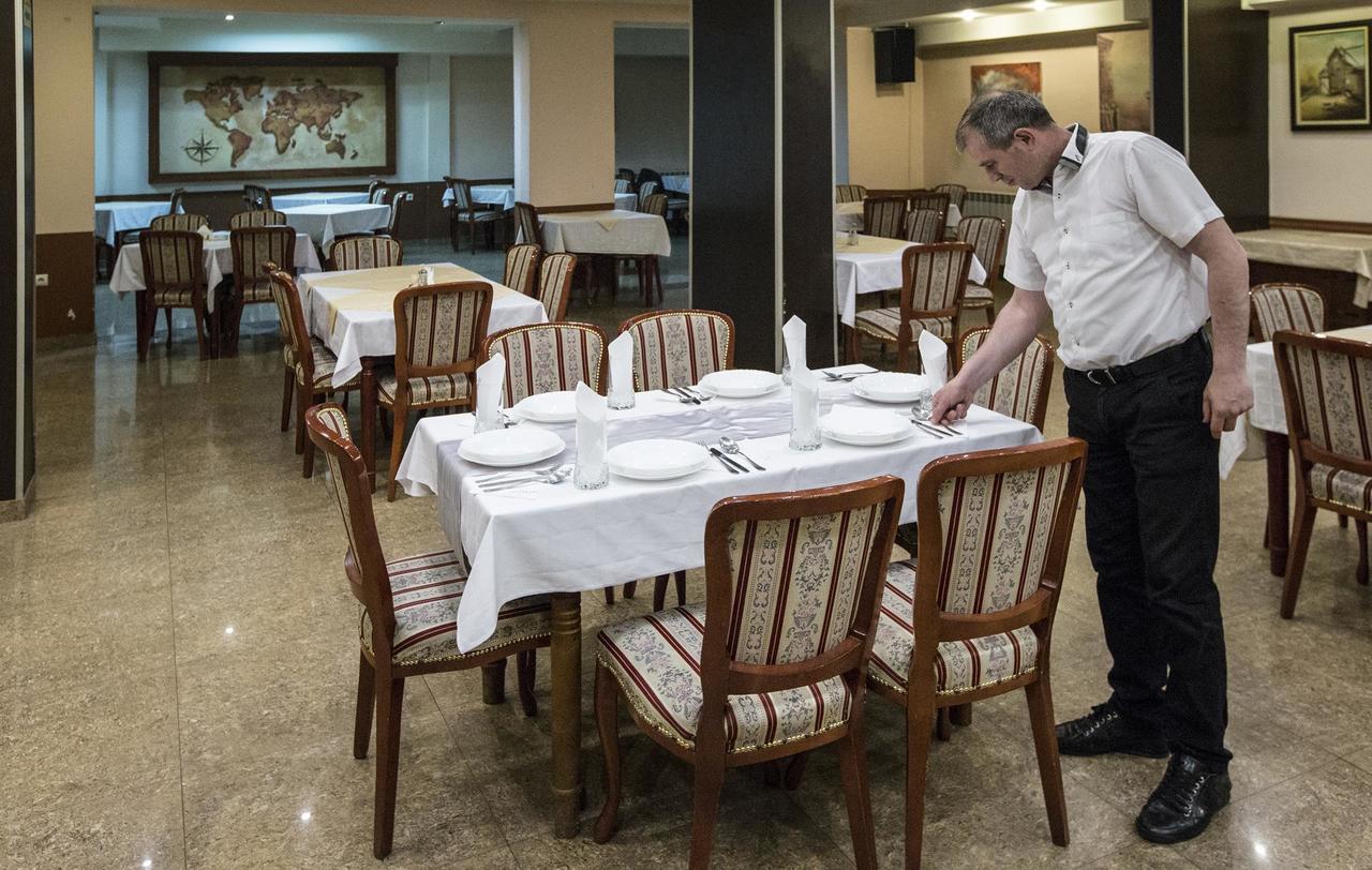 Hotel Atlas 新帕扎尔 外观 照片